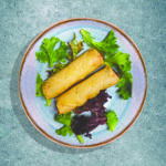 10a. Hjemmelavet forårsruller (2 stk.)